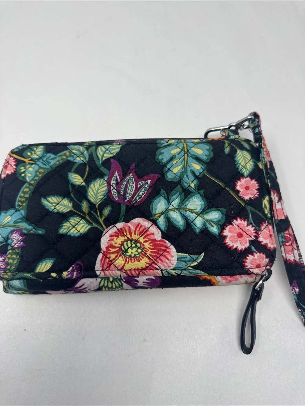 VERA BRADLEY ICONIC RFID COMBO WRISTLET IN THE VINES FLORAL WALLET QUILTED